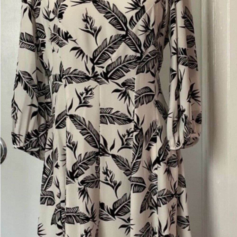 JAYGODFREY Black and White Wrap Tie Front Sundress with 3/4 Bishop Sleeves